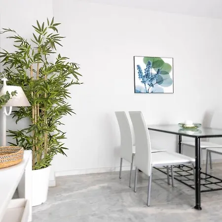 Apto. Hall Apartment *